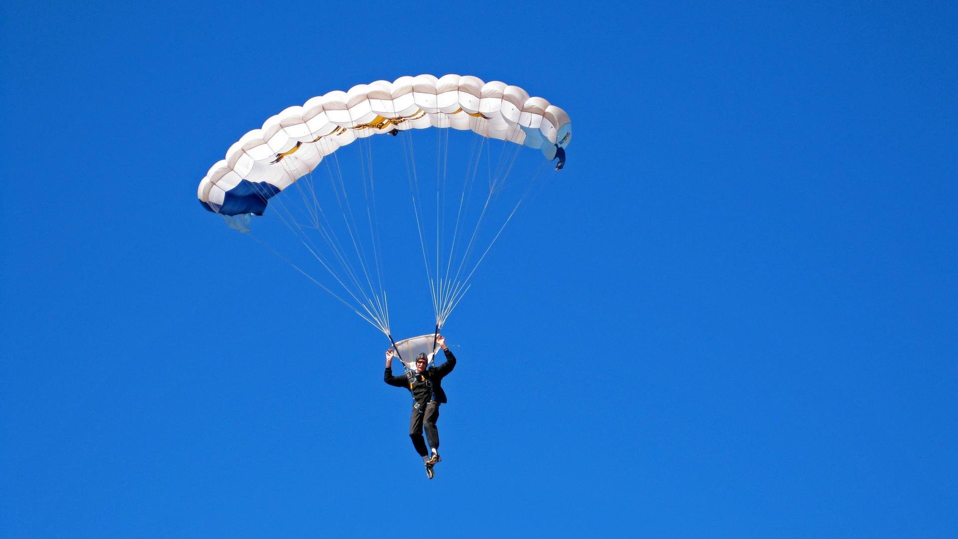 体育新闻中心发布运动员防伤病训练指导手册目录，运动员损伤的预防措施有哪些